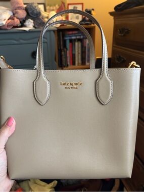 kate spade Beige Leather Saffiano Tote